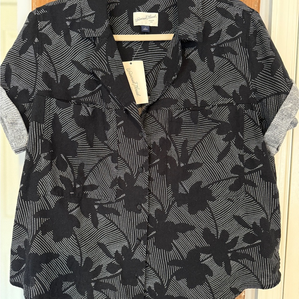 Universal Thread Black and Gray Floral Button Down Shirt